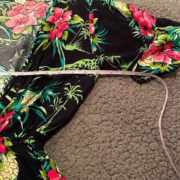 Hawaiian Romper Size Large - Picture 7 of 10